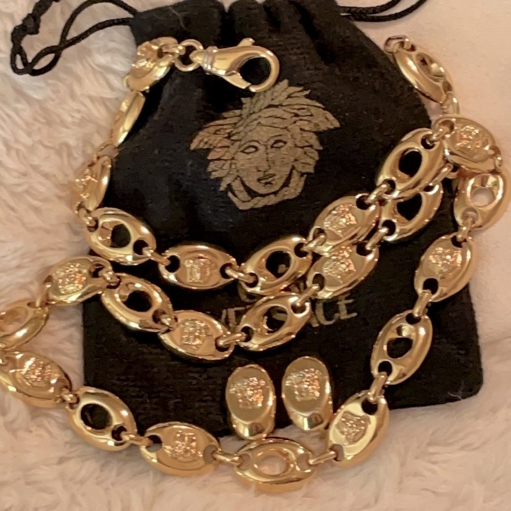 Rare Authentic Gianni Versace Medusa Necklace & Earrings Set🌟👑